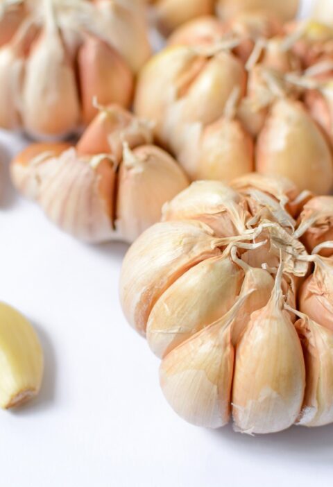 How to Remove Garlic Odor