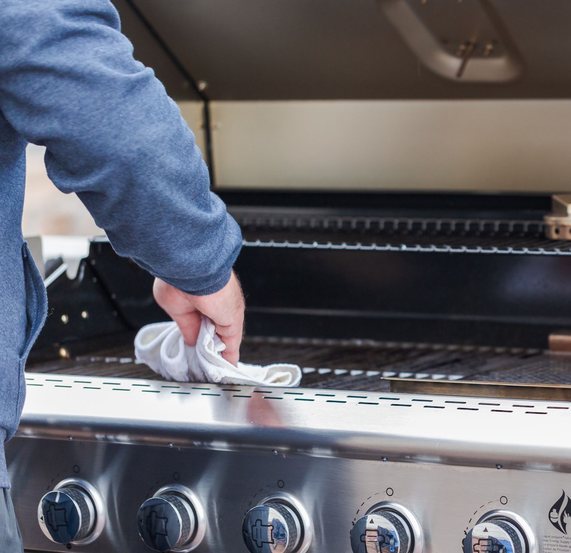 Oiling Your Grill Cooking Sessions